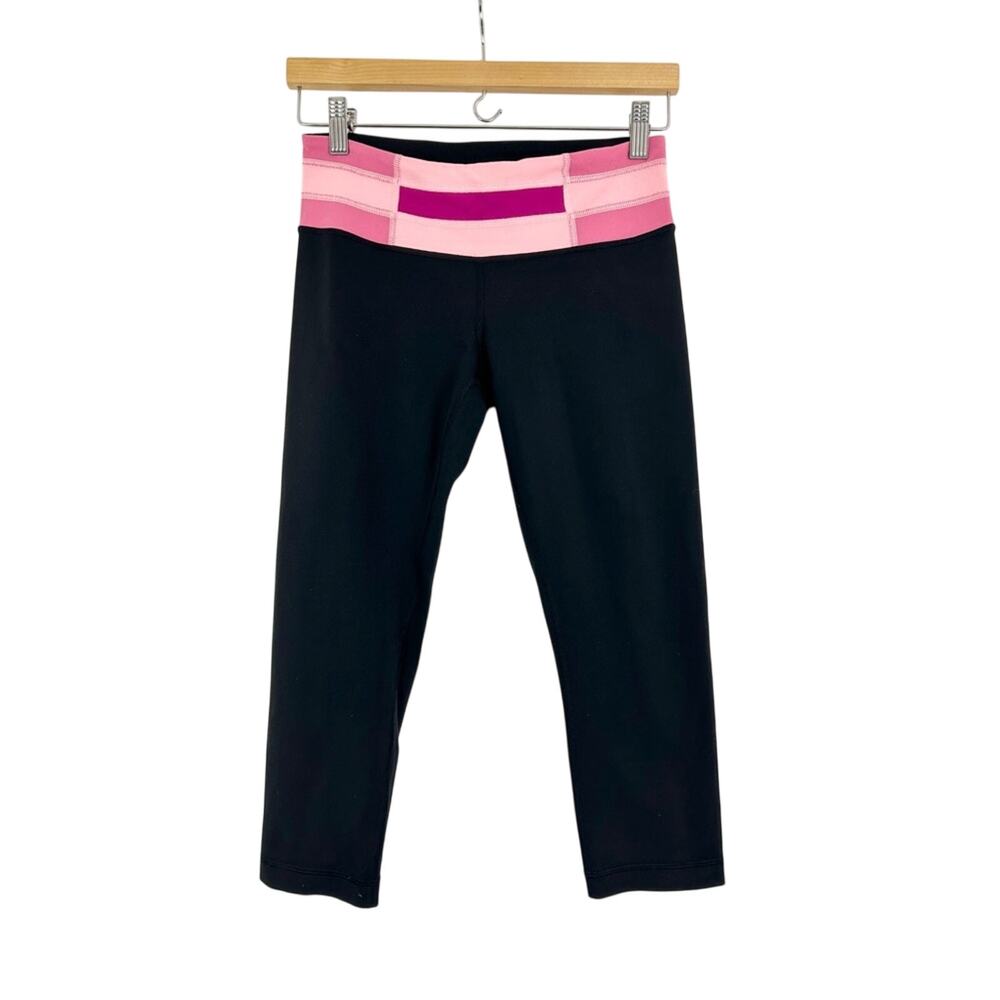 Lululemon Reversible Crop Pink Black Size‎ 6